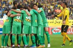 تبریک مدافع ذوب‌آهن به مهاجم سپاهان