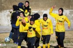 تابش: بازیکن فوتبال بانوان سپاهان مانعی برای حضور در تمرینات تیم ندارد