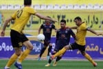 برخورد با دیوار دفاعی سنگی