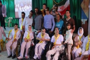 سه طلایی پوش در جشن خیریه
