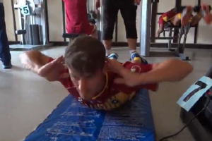 ویدئوی تمرینات بدنسازی طلایی پوشان در ترکیه