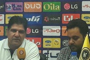 مهاجری:مقابل سپاهان با 2 مشکل روبرو هستیم /چرا داور بازی ما تغییر کرد؟!