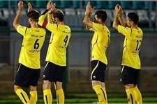 سپاهانی ها به مشهد رسیدند