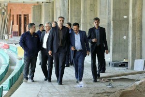 بازدید طاهری از ورزشگاه نقش جهان (عکس)