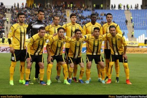 مصاف بزرگسالان سپاهان با جوانان