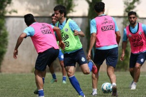 خسرو در آب نمک برای دیدار با سپاهان