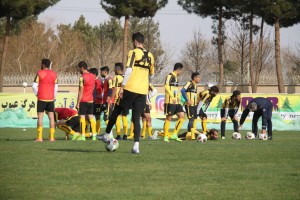 توضیح پزشک سپاهان در مورد دوری بازیکنان خارجی از تمرینات