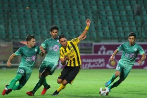 هیجان به وقت نقشجهان/ اینجا فوتبال تقسیم میکنند