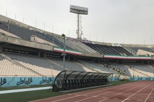 ده دستگاه اتوبوس برای سپاهانیها/ چکه آب از سقف ورزشگاه آزادی تمامی ندارد
