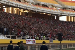 جنگ برفی هواداران پرسپولیس- سپاهان