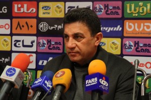 سرمربیان سپاهان و صنعت نفت آبادان رو در روی اصحاب رسانه