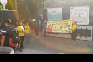 با بدرقه سپاهانیها تراکتور راهی فولادشهر شد