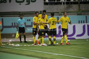 محمد کریمی از سپاهان در تیم منتخب هفته