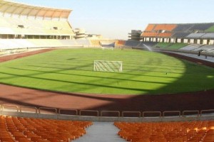 بازدید قلعهنویی از زمین چمن ورزشگاه جم