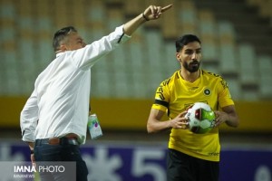 ایرانپوریان: هواداران در روز تولم سنگ تمام گذاشتند