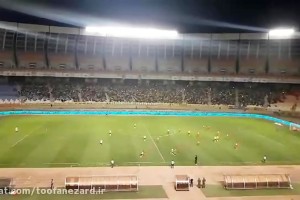 تشویق ایسلندی هواداران سپاهان با فلاش دوربین