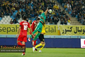 با سپاهان در زمین بجنگید نه در رسانه