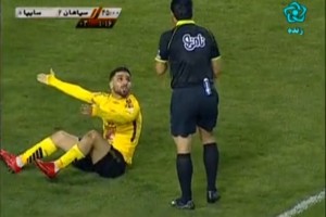 برتری دو گله سپاهان در نیمه نخست دیدار با سایپا