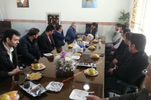 بازدید بازیکنان تیم فوتبال سپاهان از زندان اسدآباد