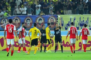 ناظر ویژه اتفاقات دیدار سپاهان و پرسپولیس را رصد میکند