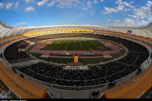 آغاز نصب چادرهای سقف ورزشگاه نقشجهان