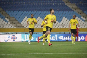 اشتباه فردی ؛ آغاز راه صدرنشینی سپاهان