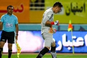 نیازمند به کلین شیت شماره 9 رسید