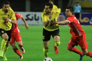 قربانی: پرسپولیسیها سنگ میزدند