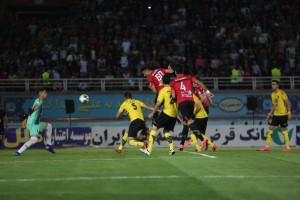 نيازمند از سپاهان در تيم منتخب هفته