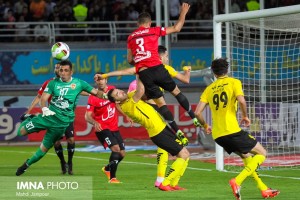 تابش:‌  خداوکیلی این پنالتی چه بود که به ضرر ما گرفته شد