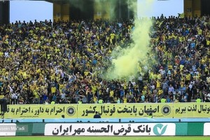 پخش تصاویر قهرمانی سپاهان از اسکوربورد ورزشگاه نقش جهان
