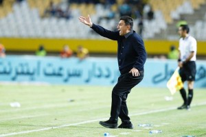 دوشنبه جلسه نهایی قلعه نویی با مدیران باشگاه