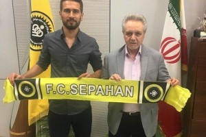 شهباززاده با سپاهان تمدید کرد