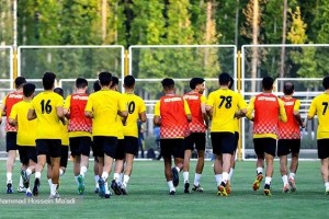 فقط دو باشگاه قرارداد بازیکنان را ثبت کردند