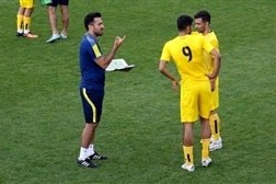 الهویی: بازیکنان سپاهان را در اصفهان قرنطینه کردهایم