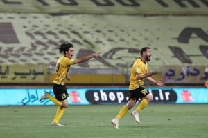 نورافکن: در سپاهان می مانم